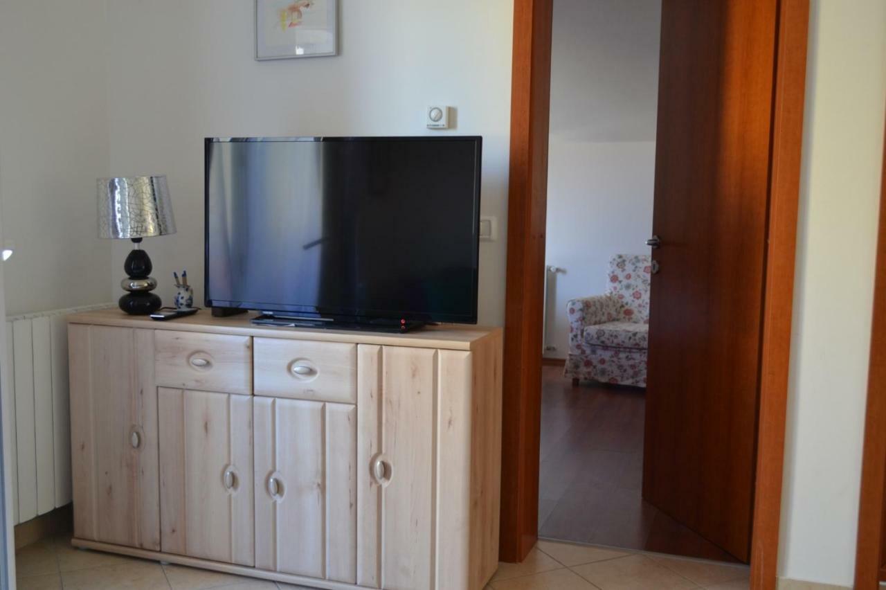 Apartment Din Banjole Eksteriør billede